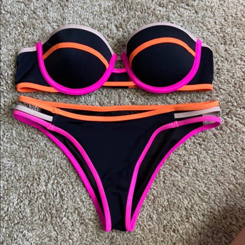 LIKE NEW!! VS Strapless Bathing Suit